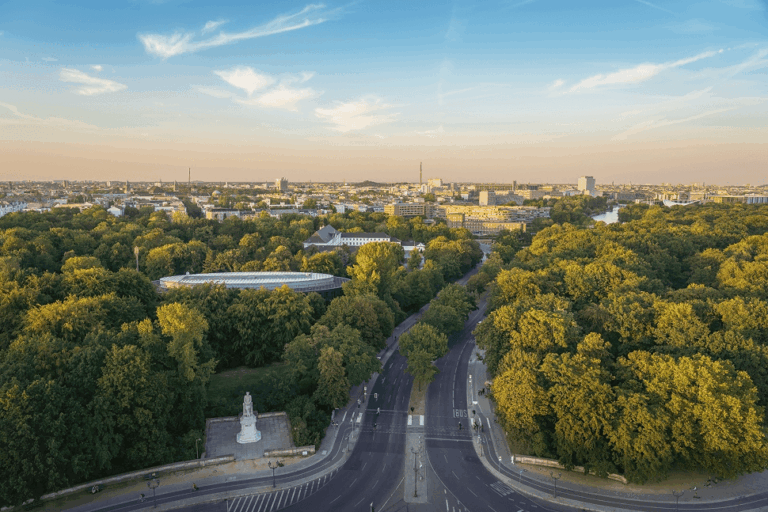 Berlin’s Edge: Urban Photography in a City of Contrast